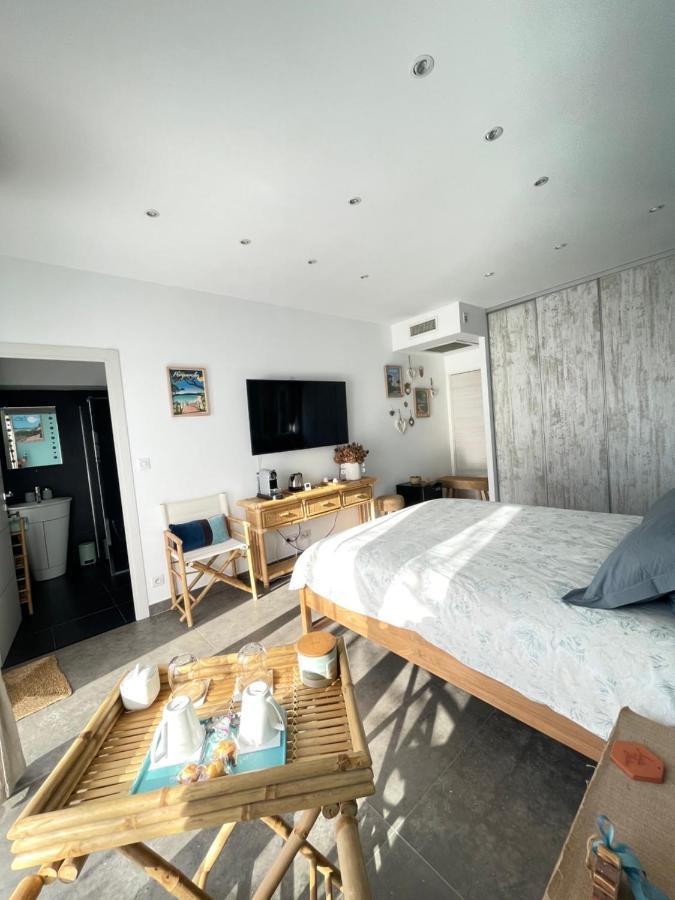 Chambre Luxe Dans Villa De Standing Avec Piscine, Acces Discret Et Independant, Terrasse Arboree Et Parking Prive La Valette-du-Var Bagian luar foto